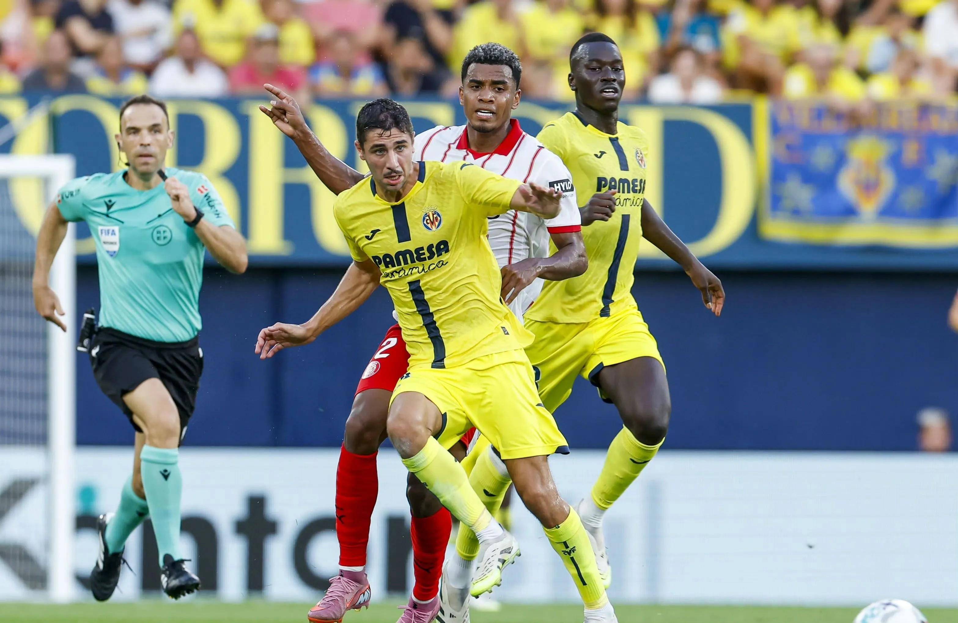 关于姆巴佩与80激战公牛分钟，出色发挥胜负难料！，凯恩焦点对战引发球迷热议的信息-开云