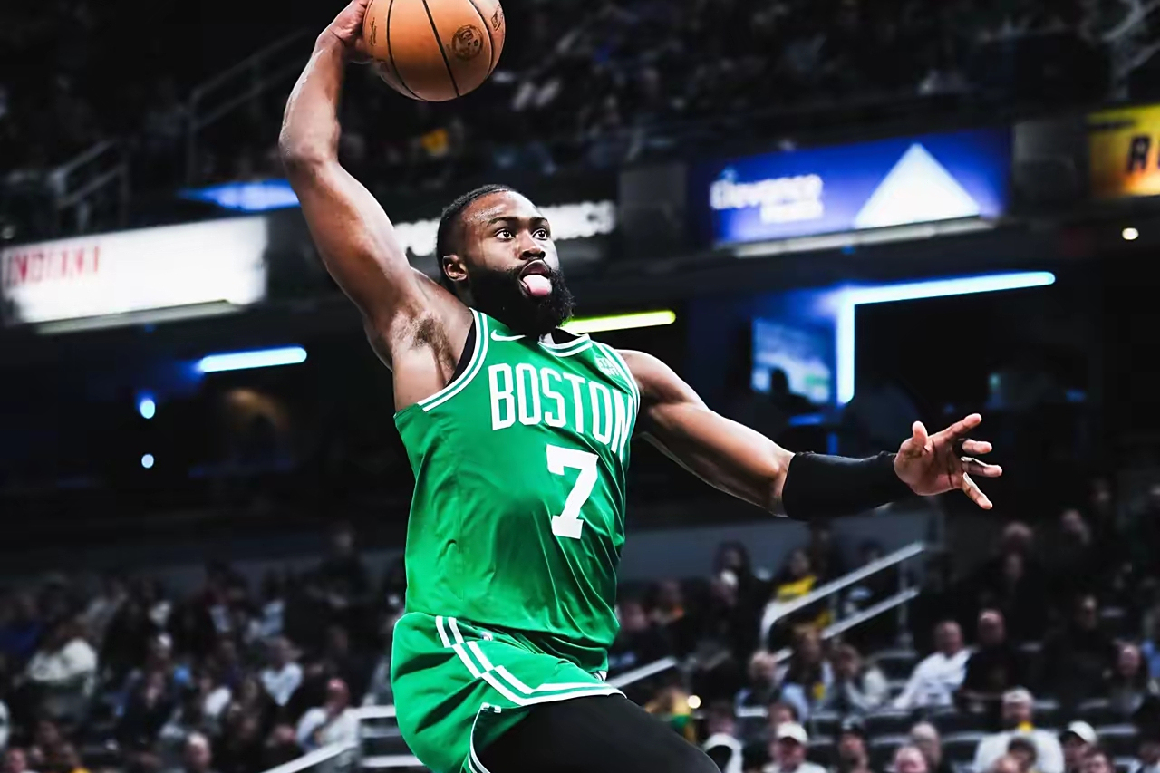  塔图姆迎来七赛季出色发挥，C9观众热烈欢呼！赢得满堂喝彩-开云体育下载